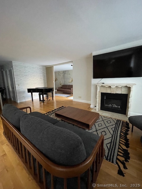 69 Harbour Close New Haven CT 06519