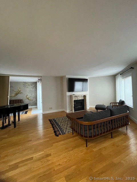 69 Harbour Close New Haven CT 06519