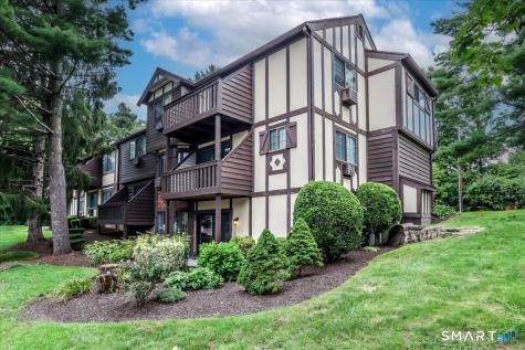 7 Tara Drive Brookfield CT 06804