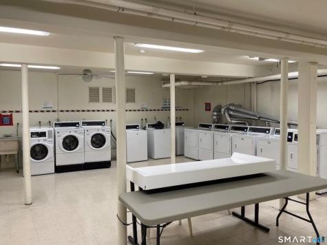 70 Farmington Avenue New London CT 06320