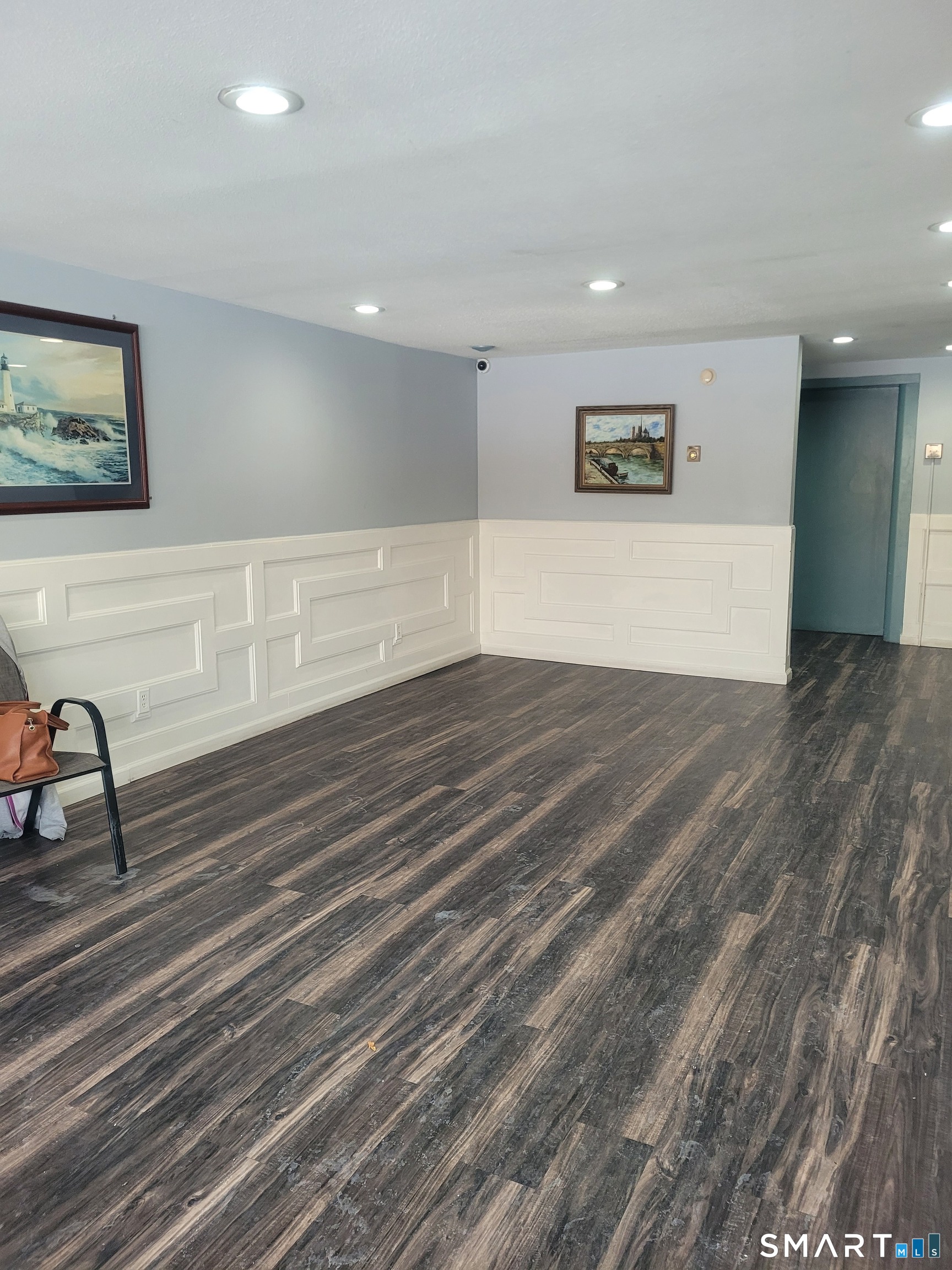 70 Farmington Avenue New London CT 06320