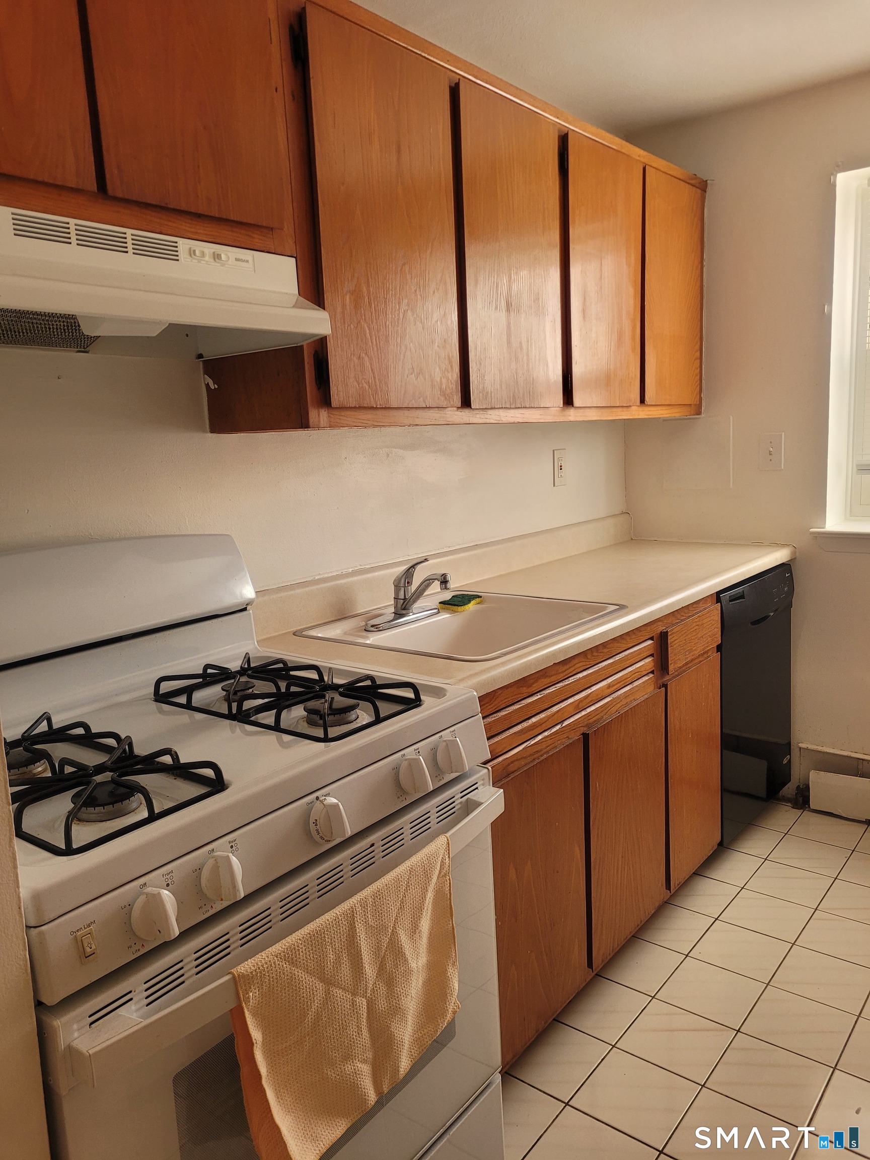 70 Farmington Avenue New London CT 06320