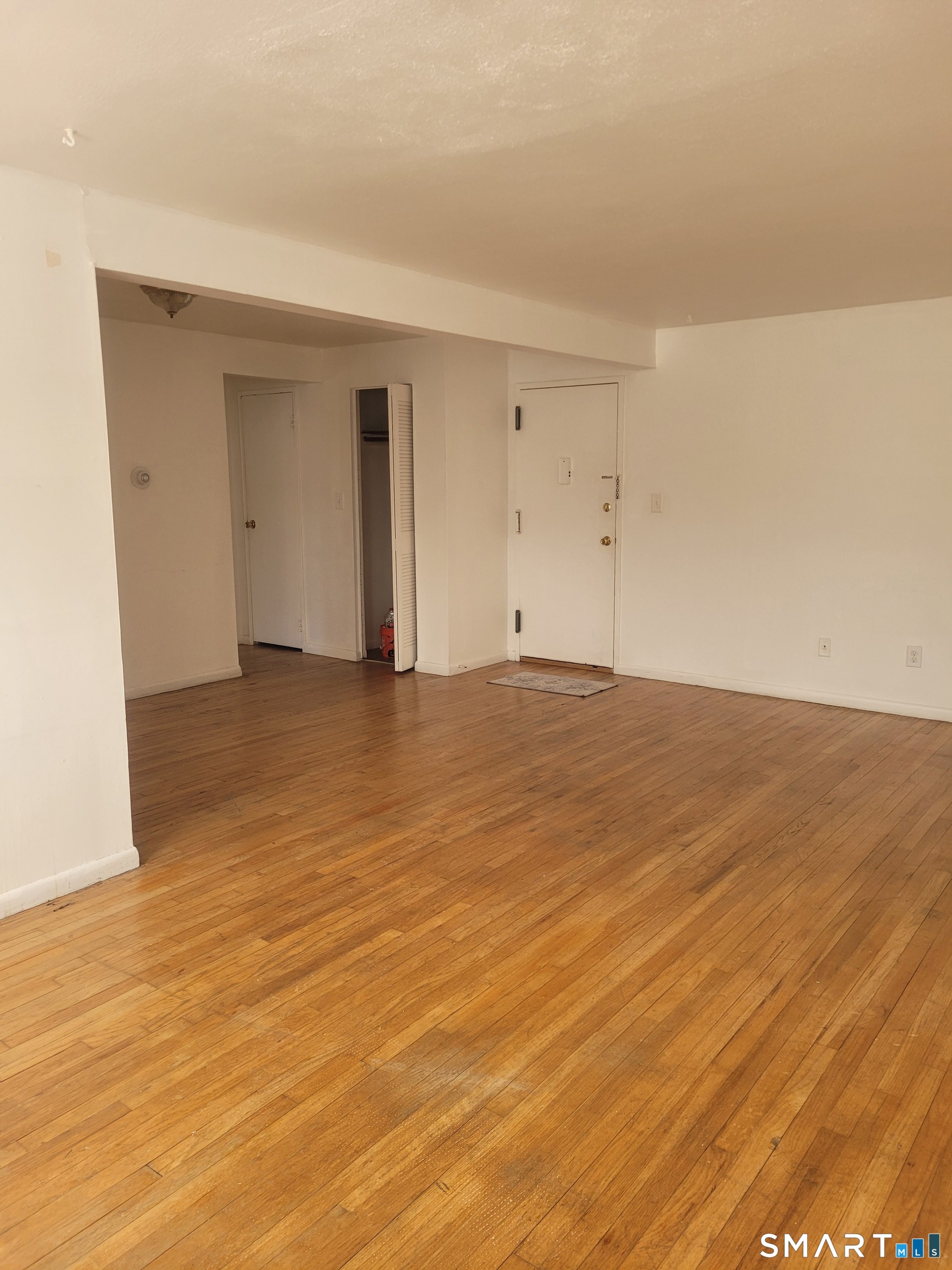 70 Farmington Avenue New London CT 06320