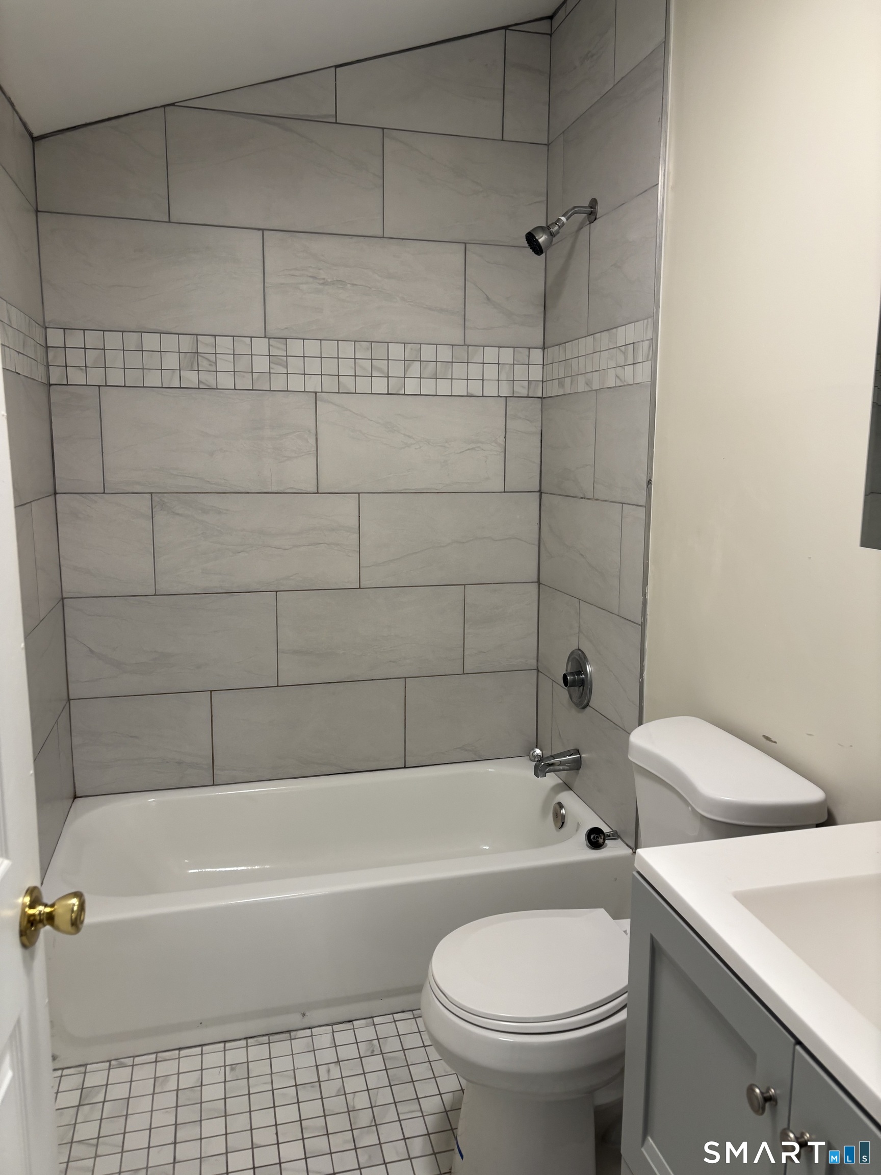 170 Short Beach Road Branford CT 06405