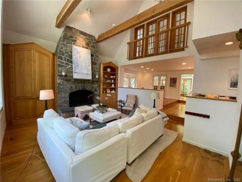 91 Raymond Street Darien CT 06820
