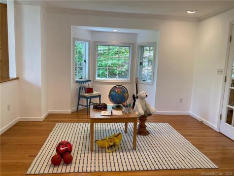 91 Raymond Street Darien CT 06820