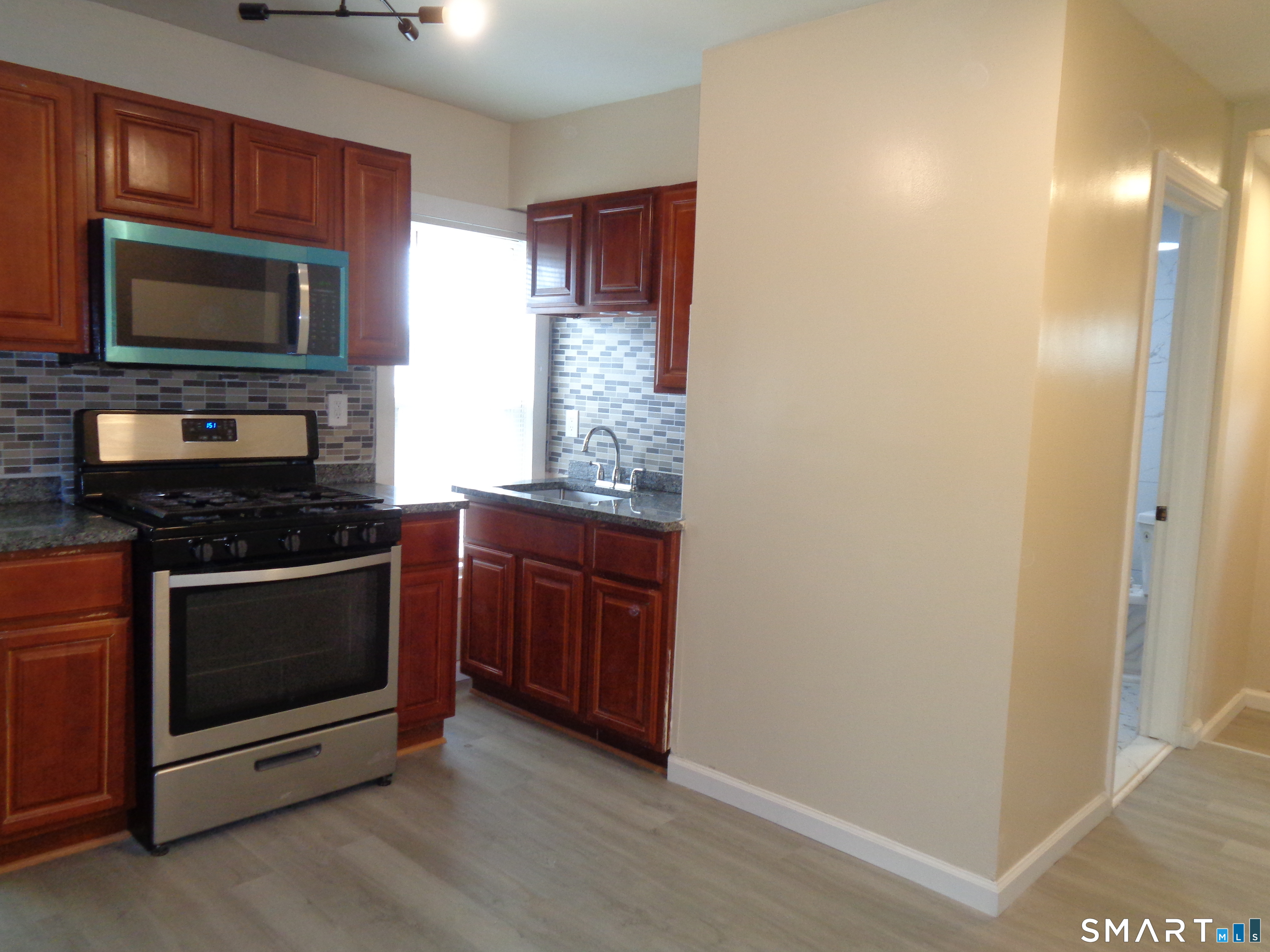 92 Smith Street Derby CT 06418