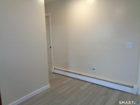 92 Smith Street Derby CT 06418