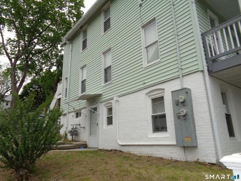 92 Smith Street Derby CT 06418