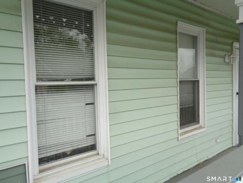 92 Smith Street Derby CT 06418