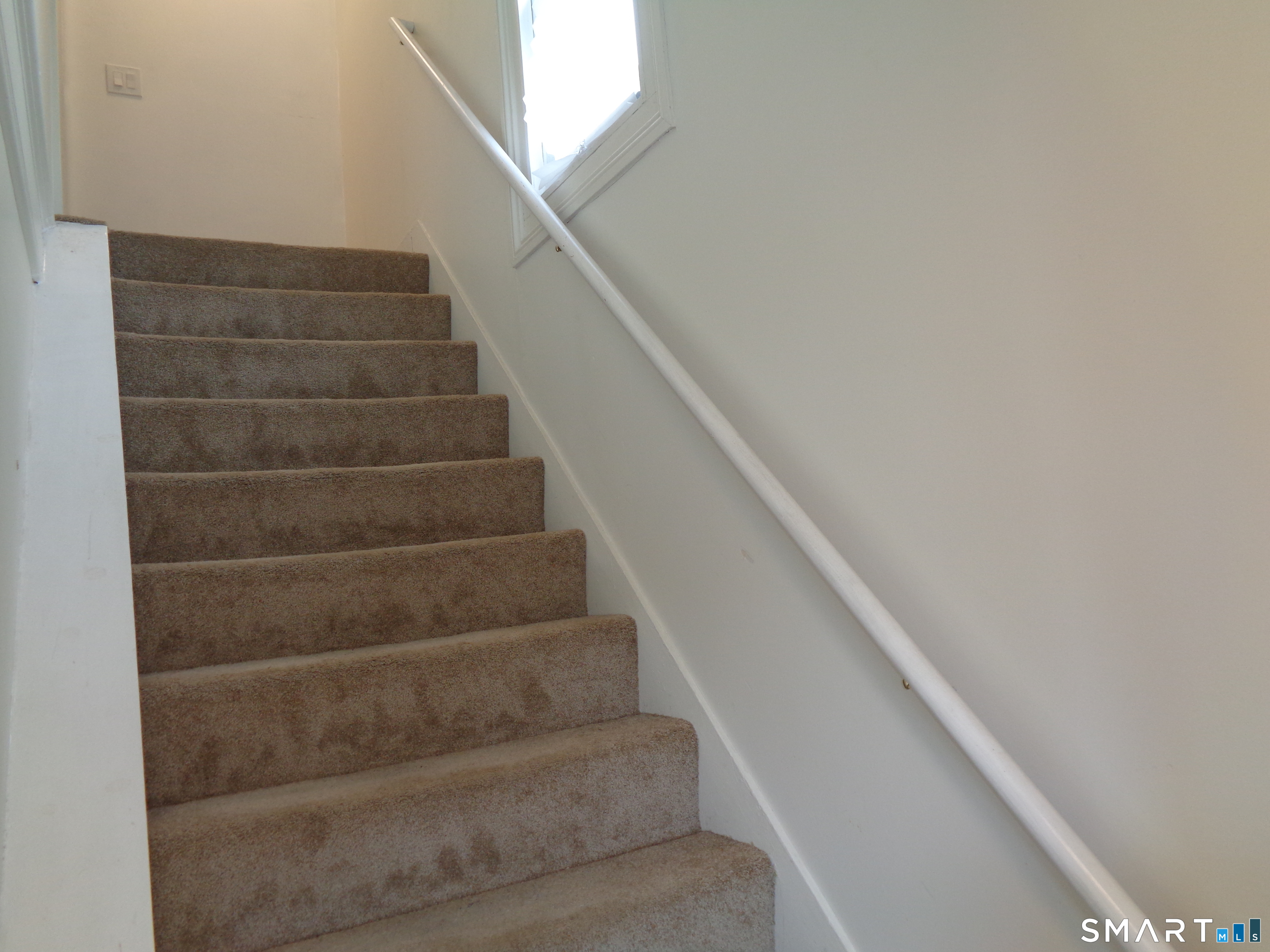 92 Smith Street Derby CT 06418