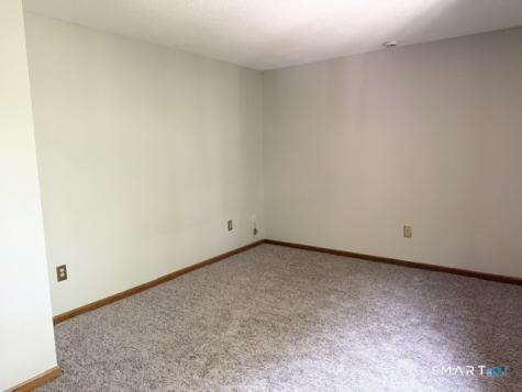 139 Songbird Lane Farmington CT 06032
