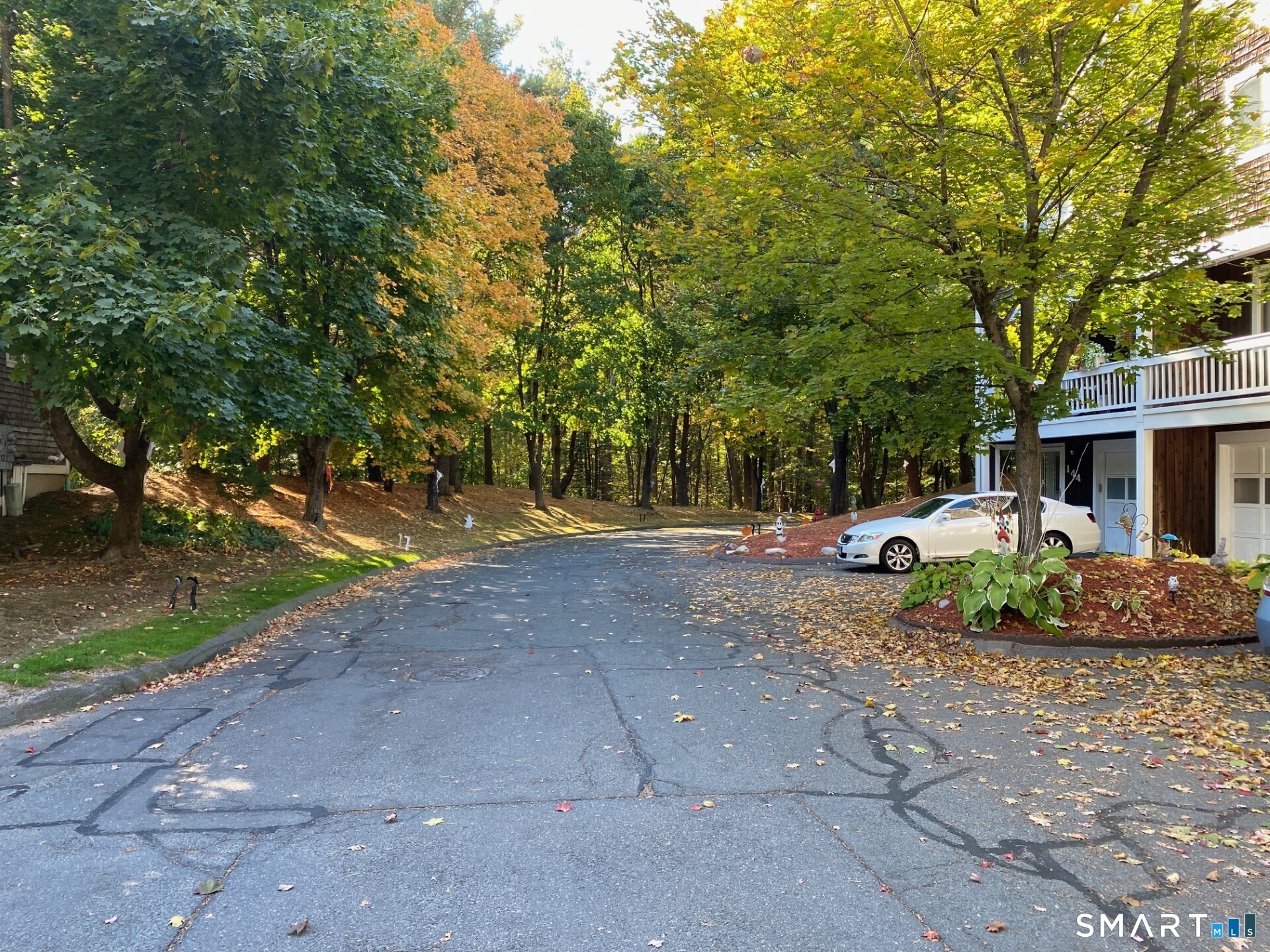 139 Songbird Lane Farmington CT 06032