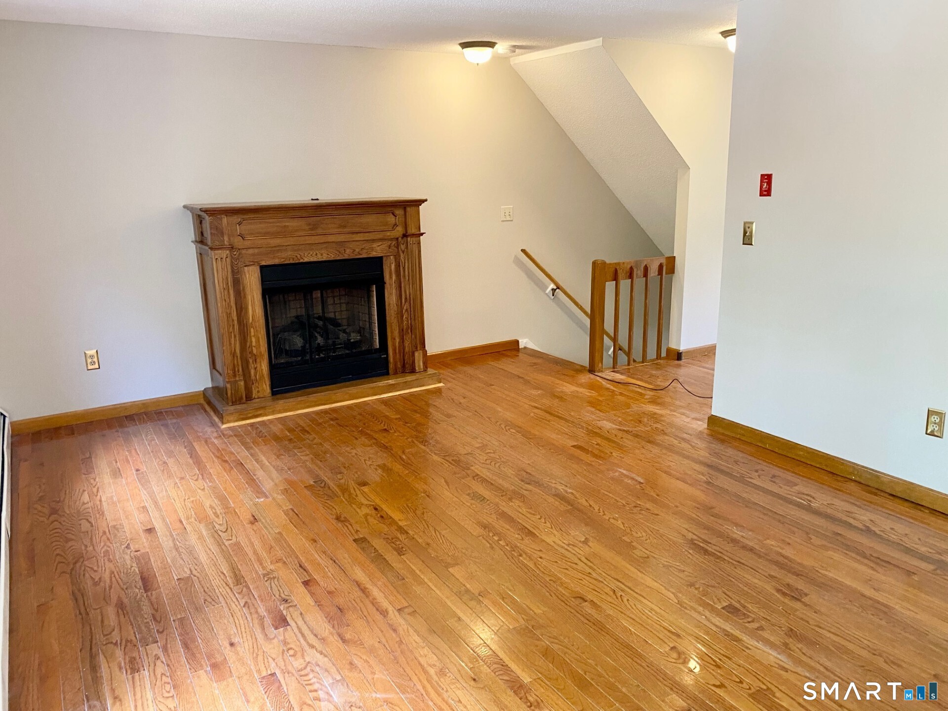 139 Songbird Lane Farmington CT 06032