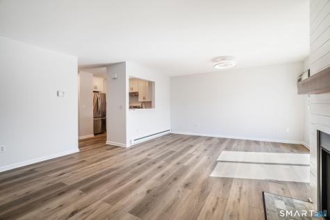 8 Rose Lane Danbury CT 06811