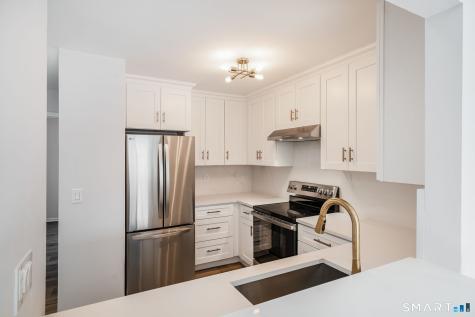 8 Rose Lane Danbury CT 06811