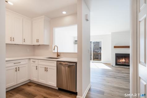8 Rose Lane Danbury CT 06811