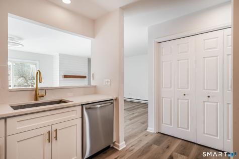 8 Rose Lane Danbury CT 06811