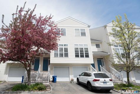 291 Silverbrook Road Orange CT 06477