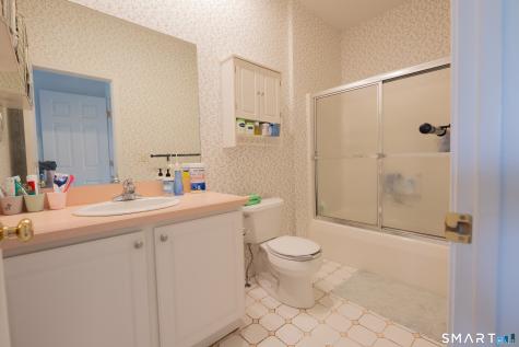 291 Silverbrook Road Orange CT 06477
