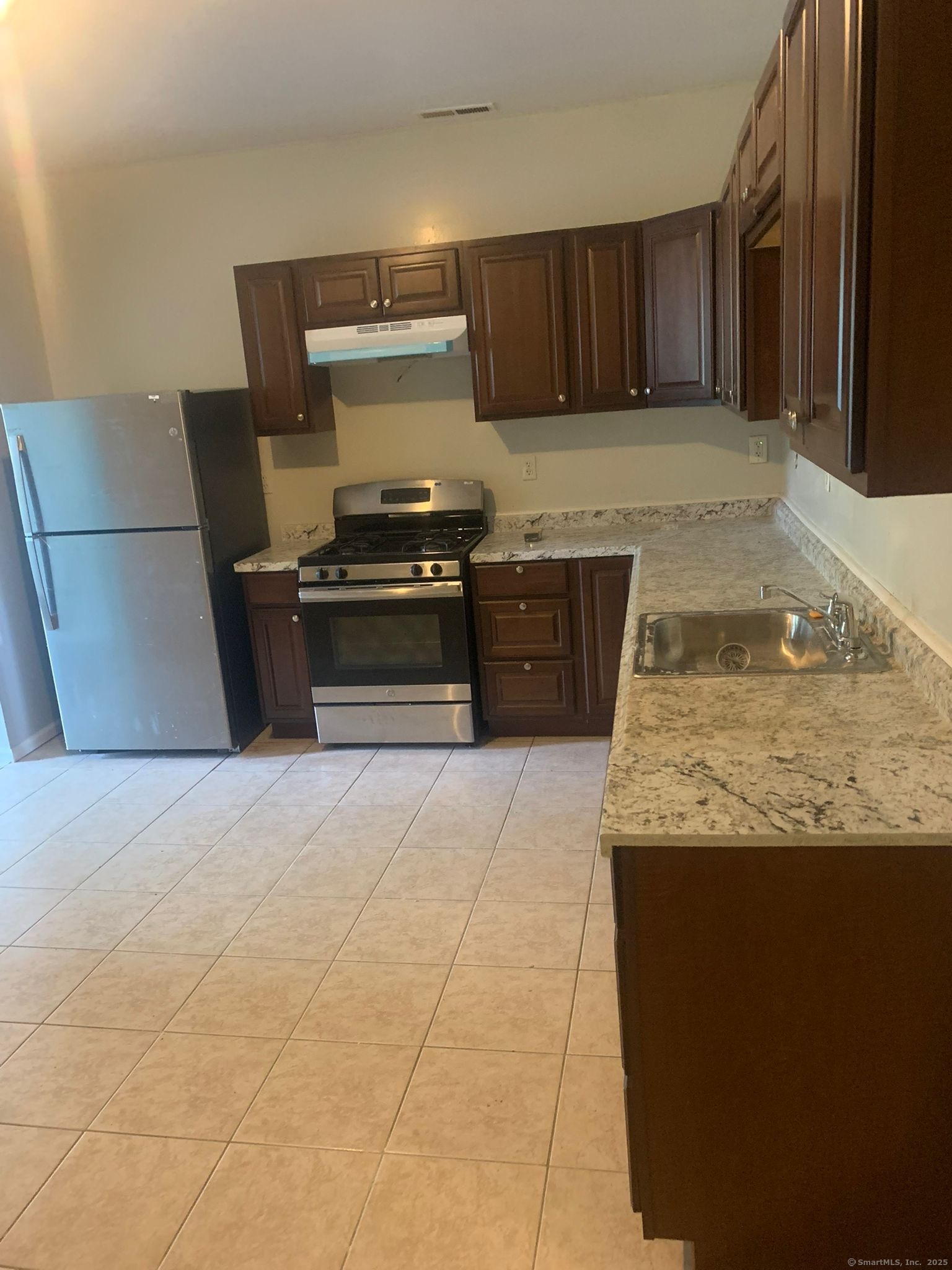1406 Stratford Avenue Bridgeport CT 06607