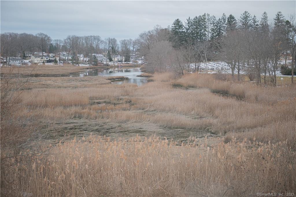 17C Hamre Lane Branford CT 06405