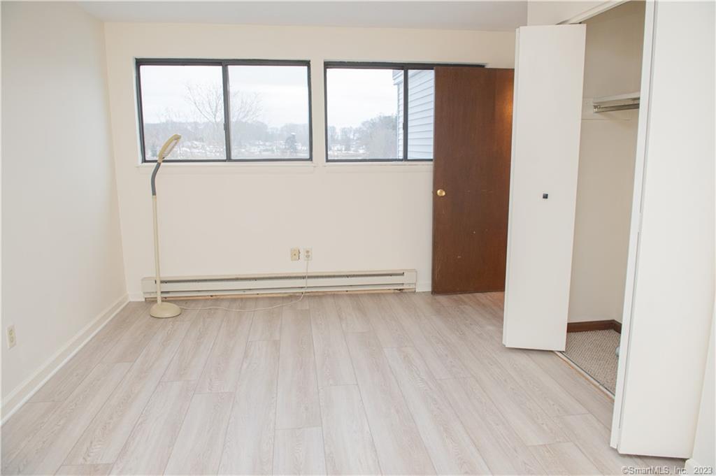 17C Hamre Lane Branford CT 06405