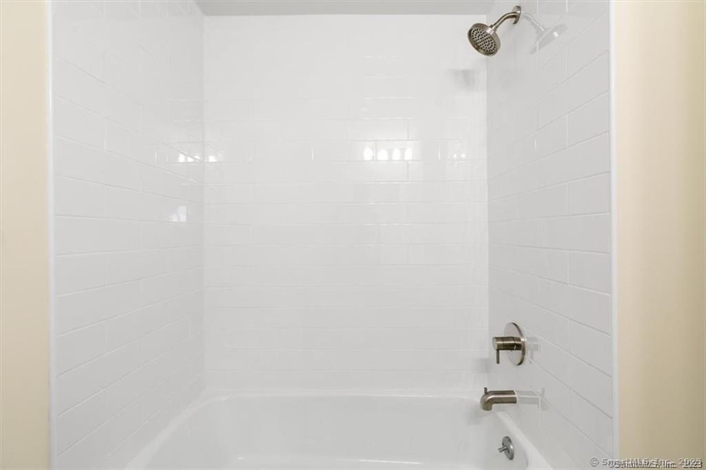 86 Howe Street New Haven CT 06473
