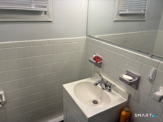 2144 Waterbury Road Cheshire CT 06410