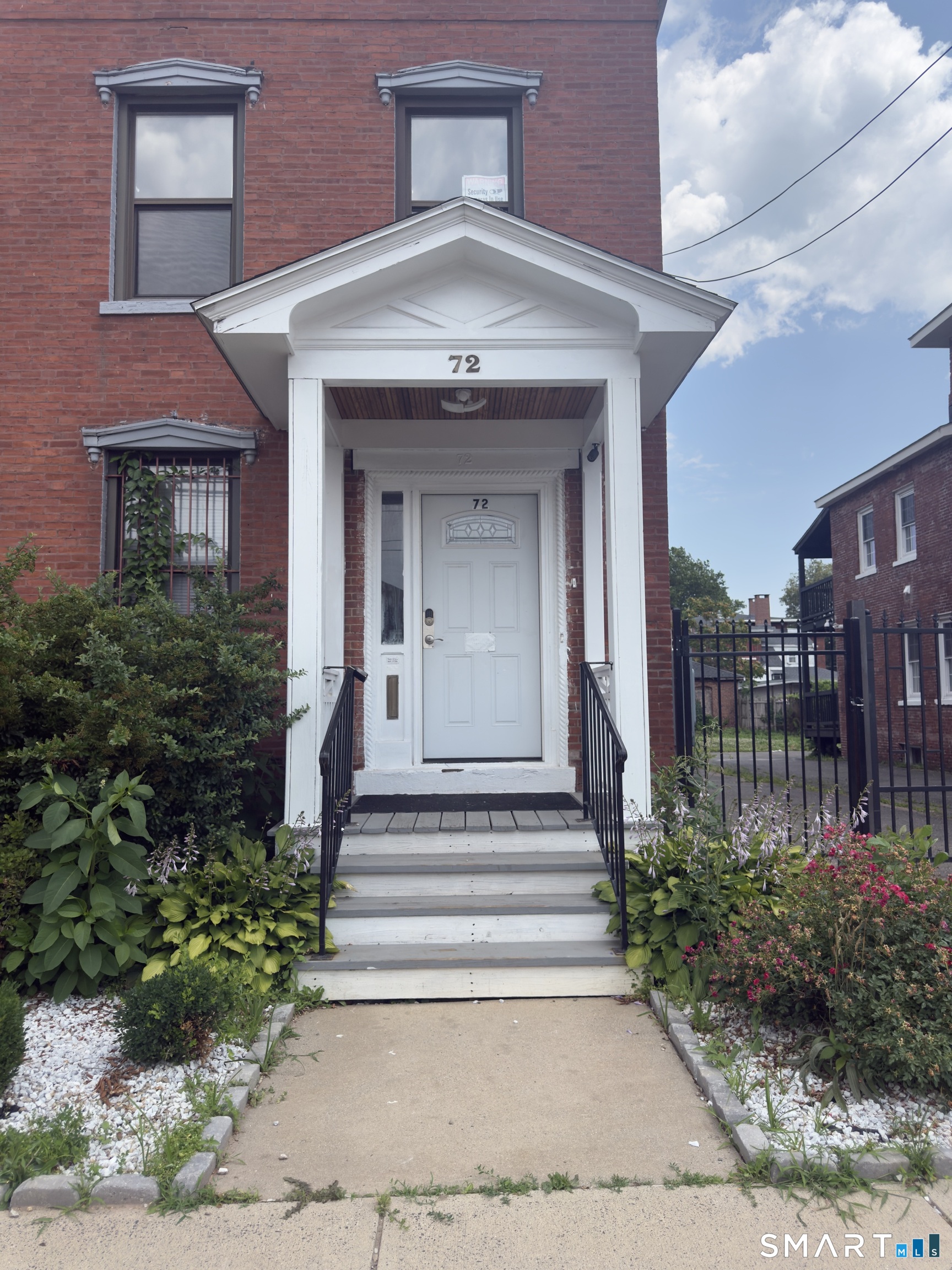72 Cedar Street Hartford CT 06106