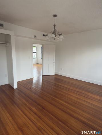 72 Cedar Street Hartford CT 06106