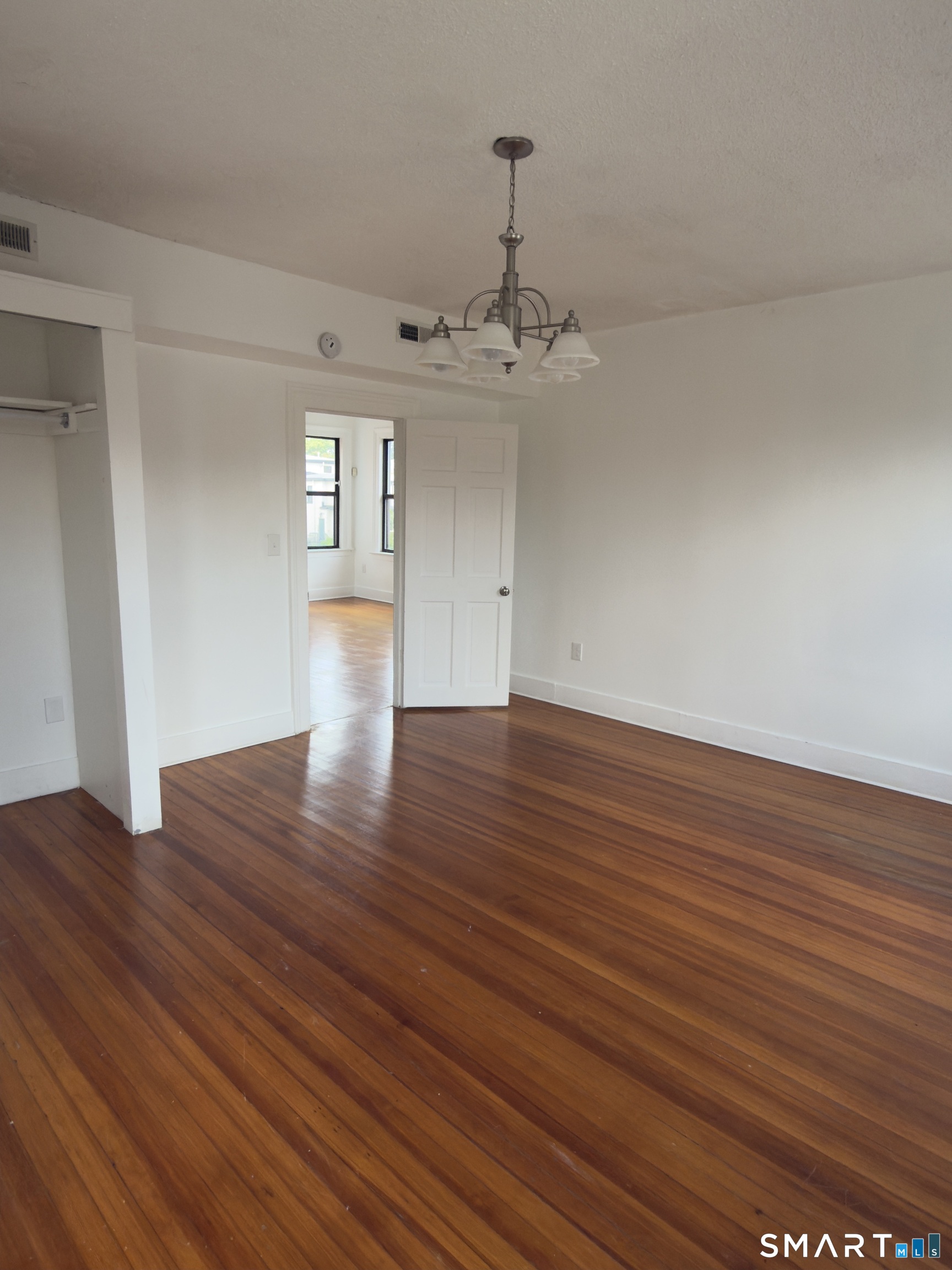 72 Cedar Street Hartford CT 06106