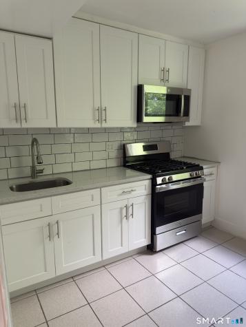 72 Cedar Street Hartford CT 06106