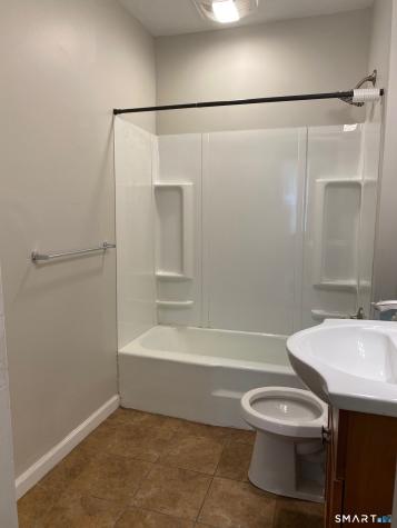 407 West Street Bristol CT 06010