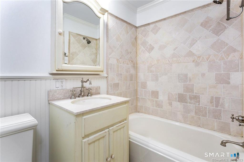 18 Osee Place Greenwich CT 06807