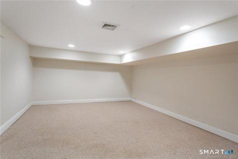 18 Osee Place Greenwich CT 06807