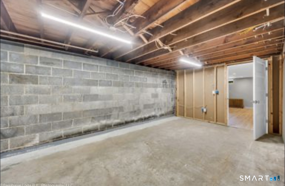 19 Clifford Terrace New Haven CT 06512