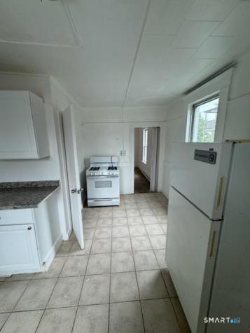 229 Helen Street Bridgeport CT 06608