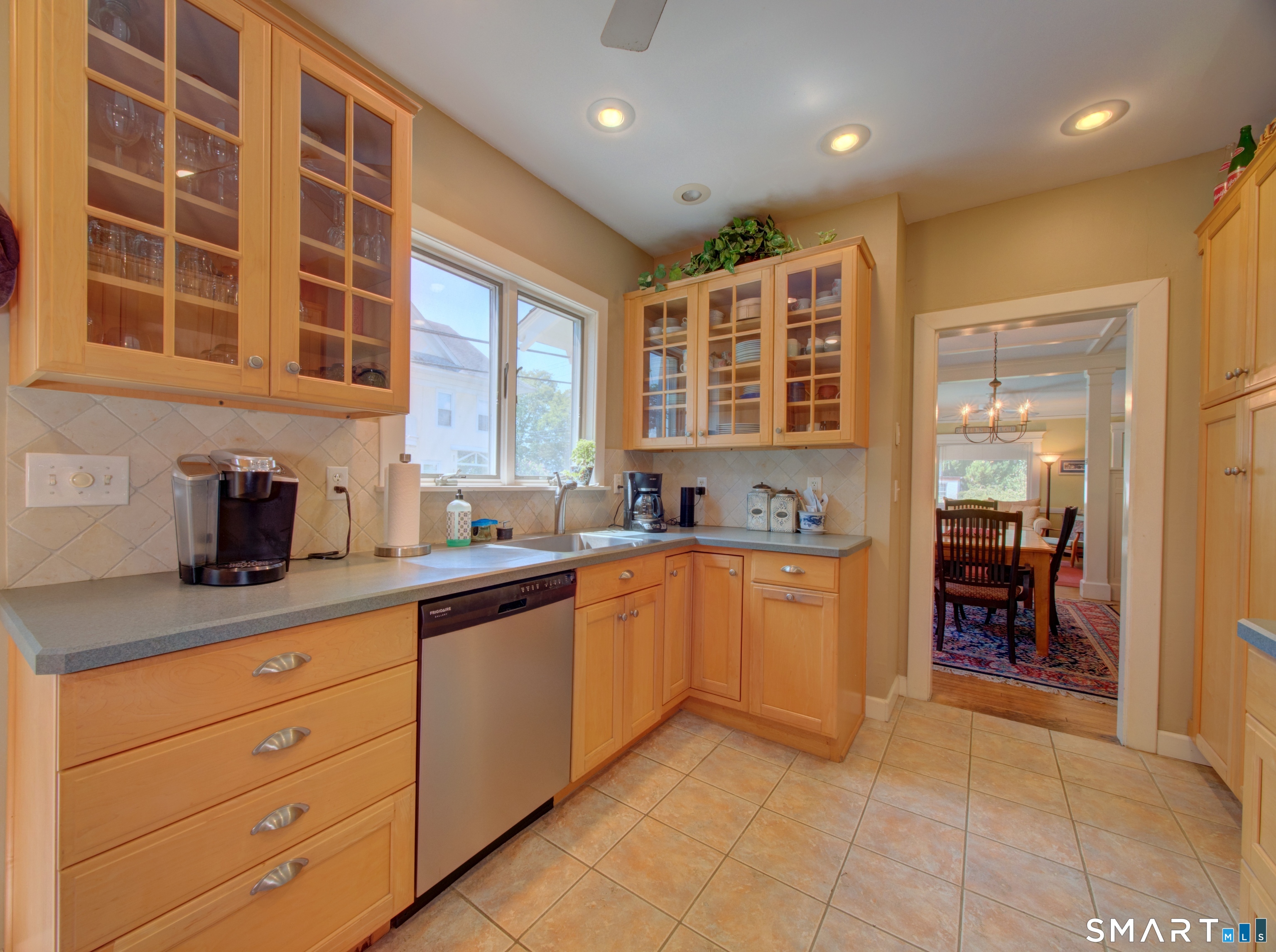 1164 Ocean Avenue New London CT 06320