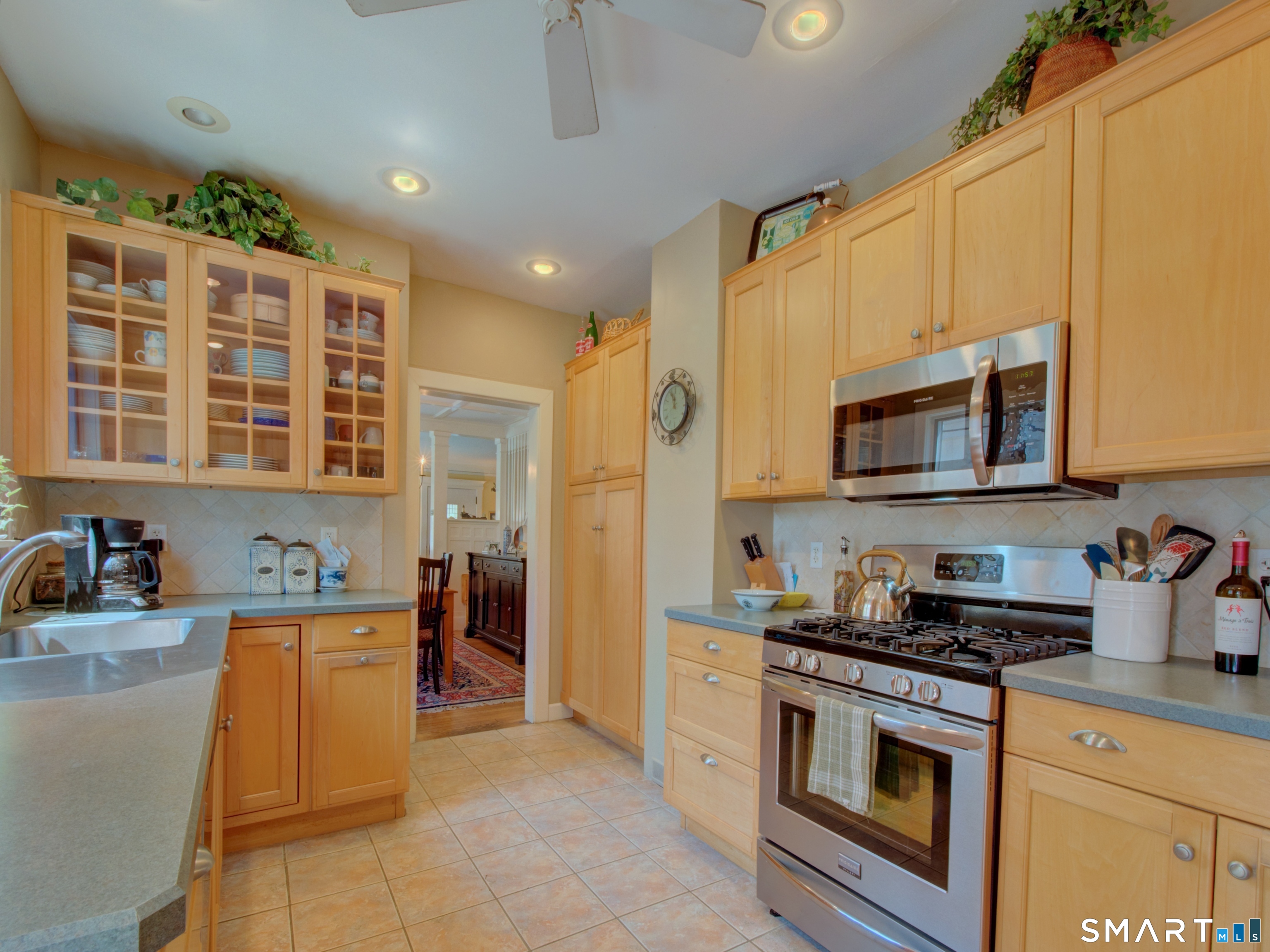 1164 Ocean Avenue New London CT 06320