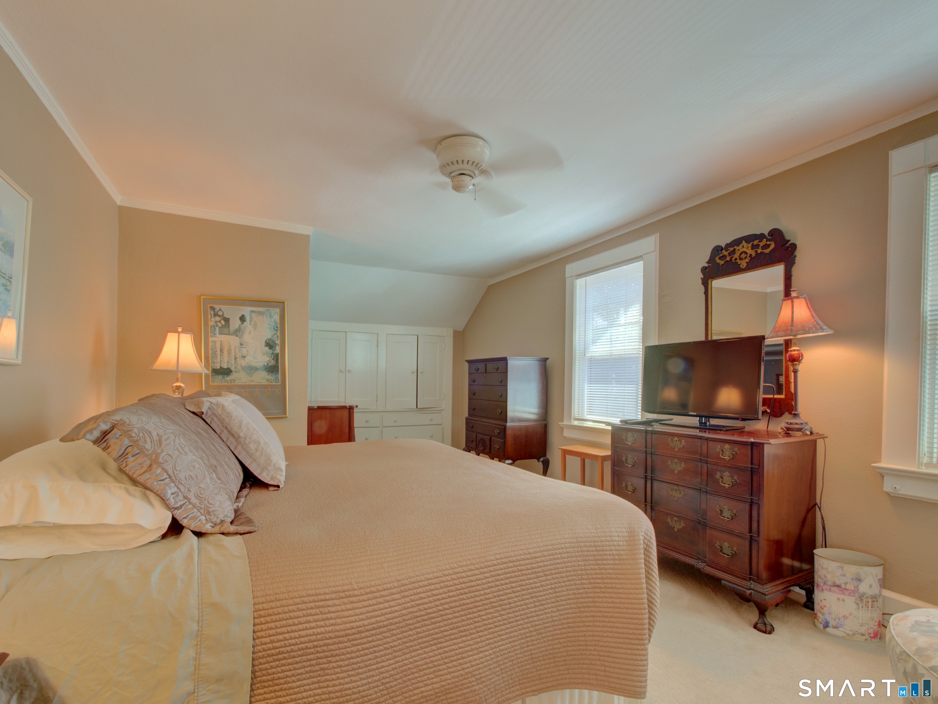 1164 Ocean Avenue New London CT 06320