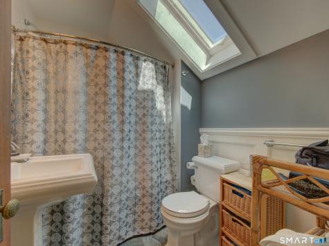 1164 Ocean Avenue New London CT 06320