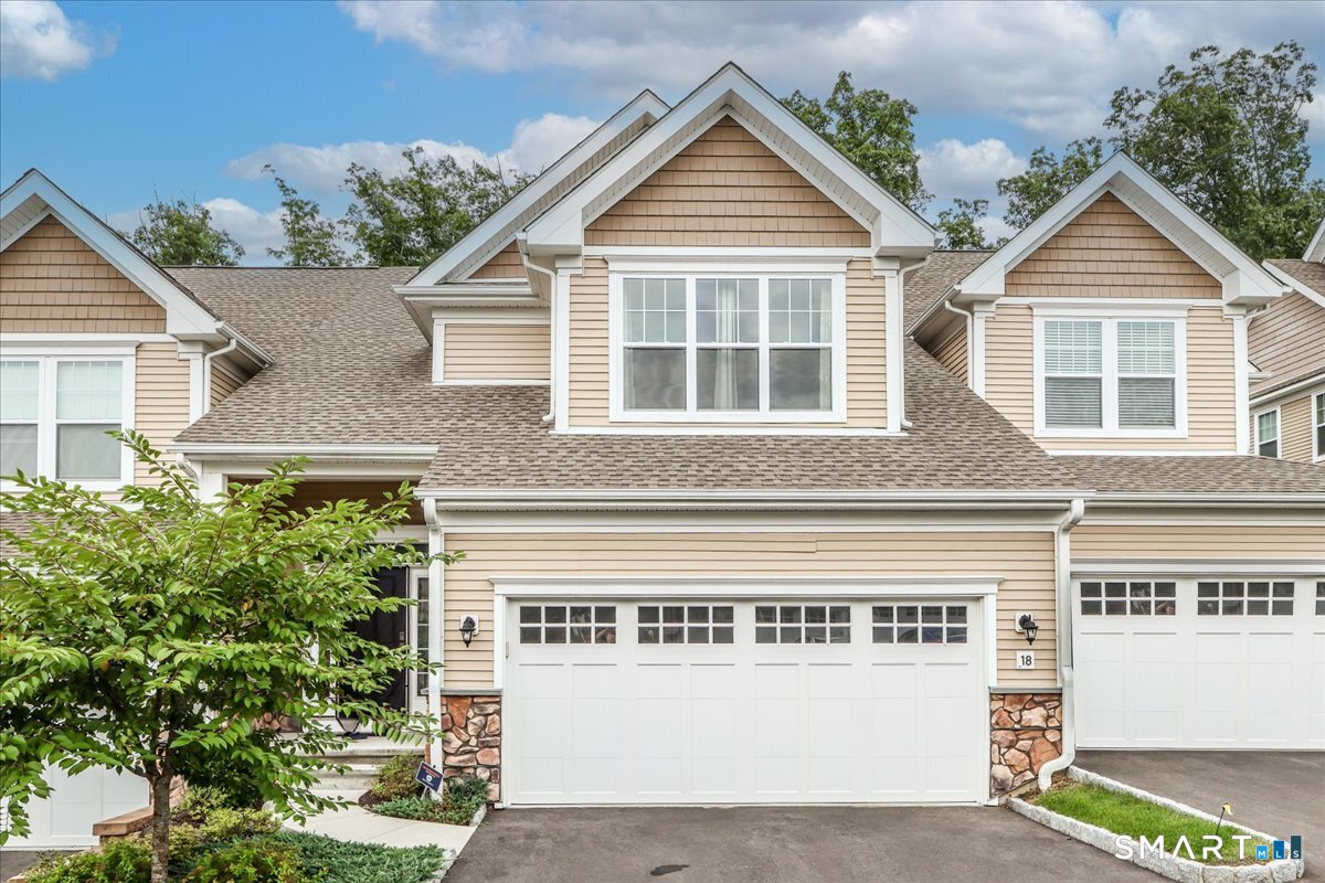 18 Hunting Ridge Lane Bethel CT 06801