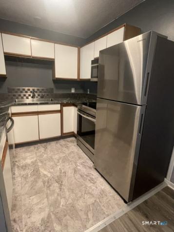 113 Niles Hill Road New London CT 06320
