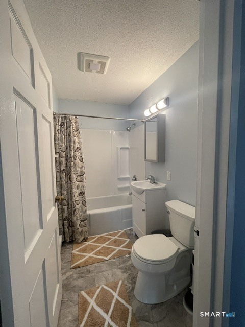 113 Niles Hill Road New London CT 06320