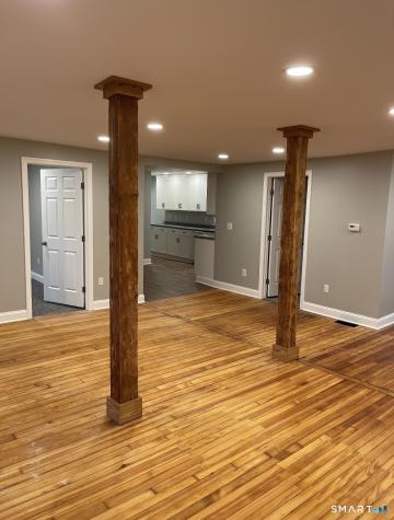 21 Saint John Street North Haven CT 06473