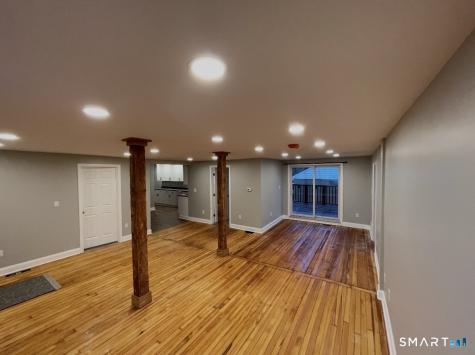 21 Saint John Street North Haven CT 06473