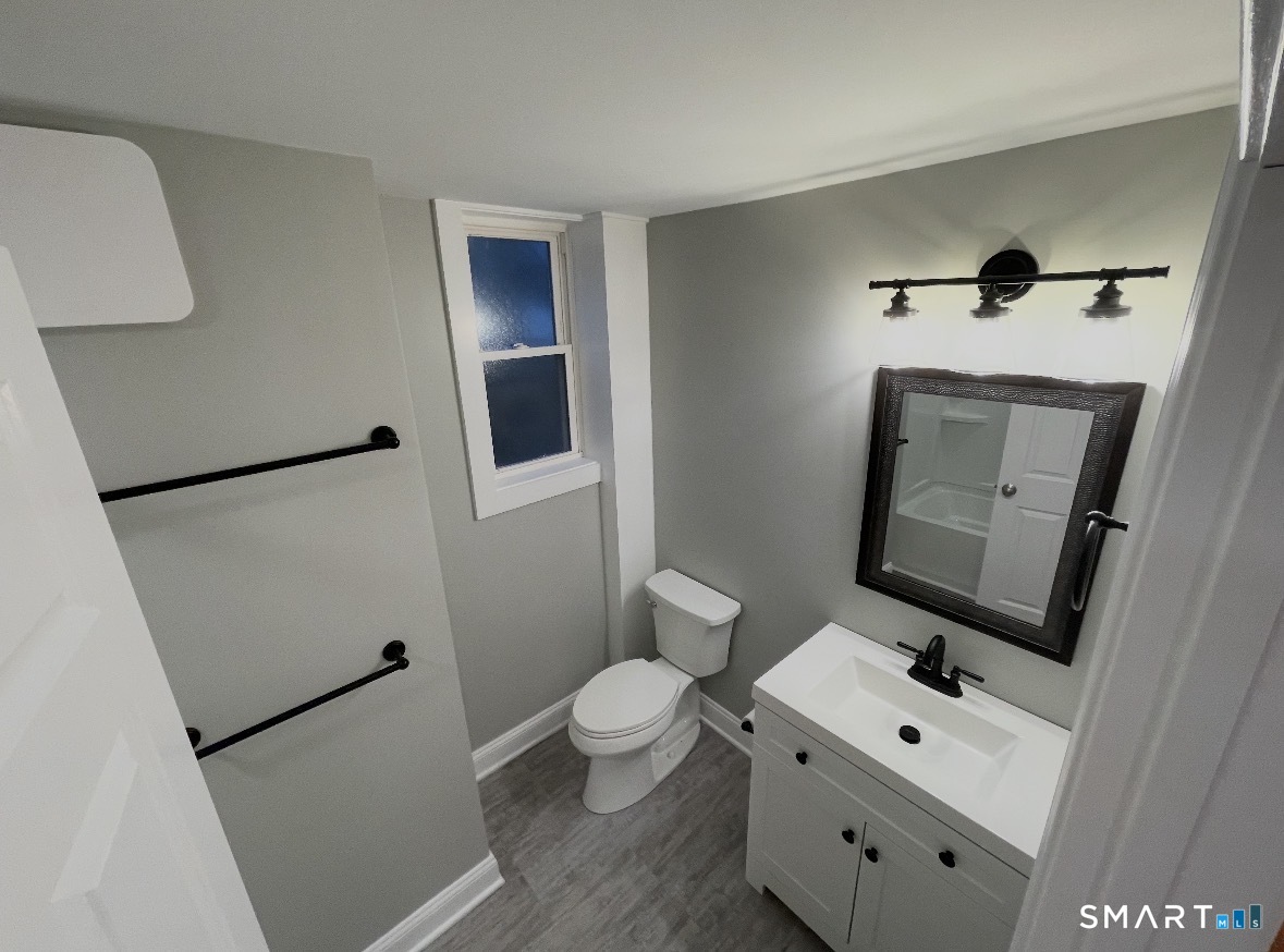21 Saint John Street North Haven CT 06473
