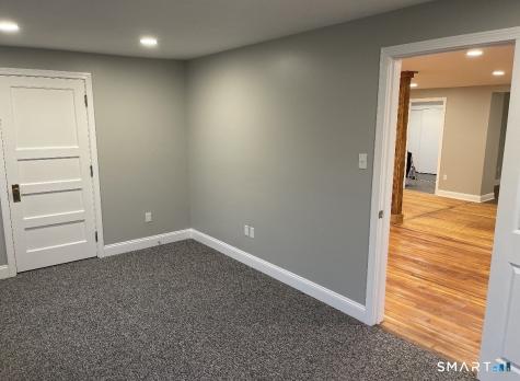 21 Saint John Street North Haven CT 06473