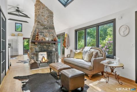 2 High Trail Ci Road New Fairfield CT 06812